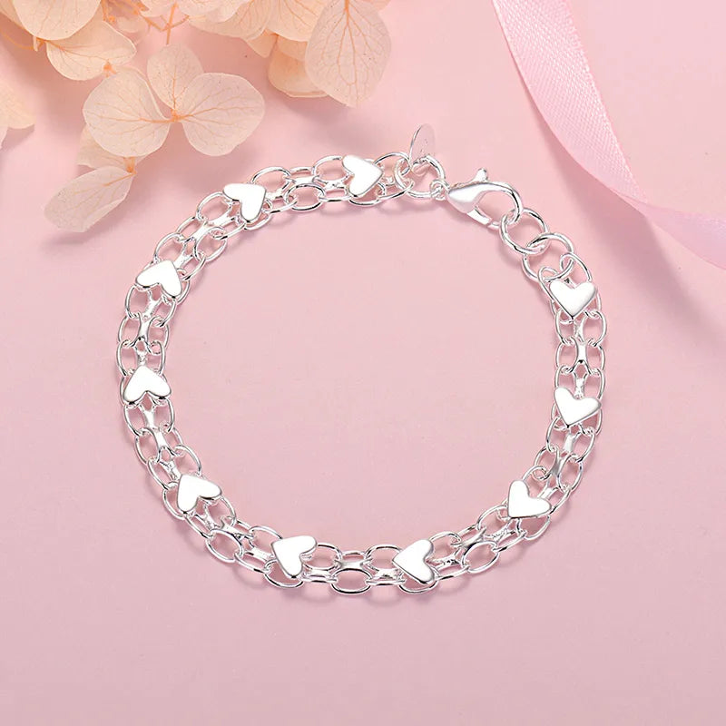 Elegant Luksus Sølv Hjerte Armbånd – Tidløs og Chic Skanto