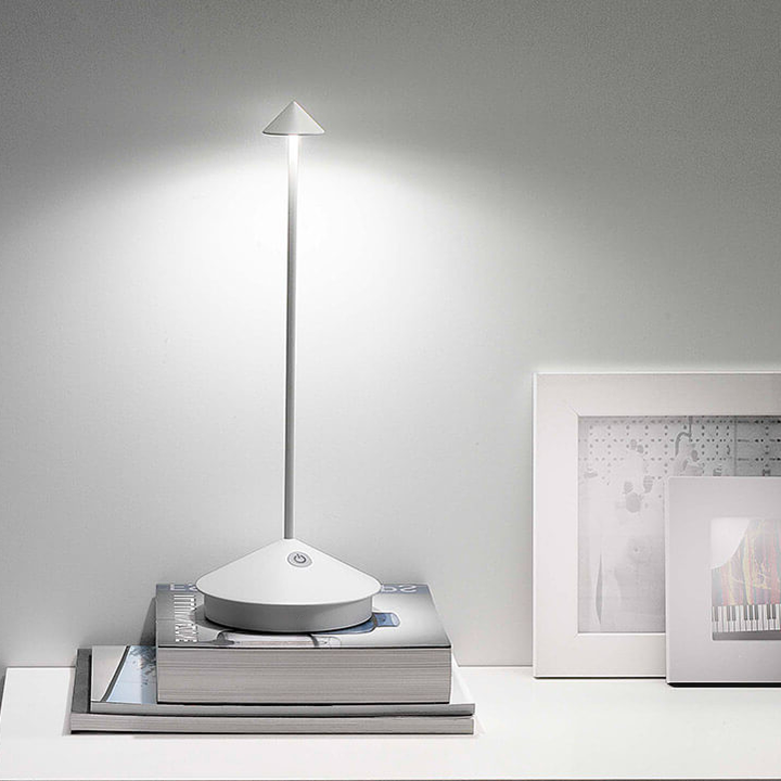 Skanto | Bordlampe - Vanntett, Dimbar, Trådløs Design for Hjemmekontor og Soverom Belysning 2025