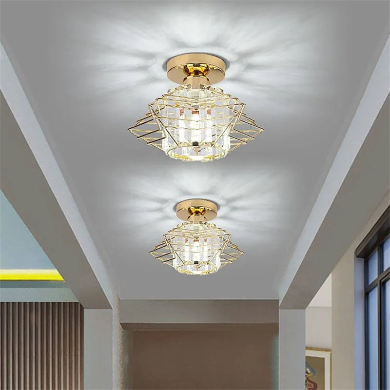 Moderne Krystall Taklampe – Elegant Nordisk Taklampe for Stue og Gang | Skanto