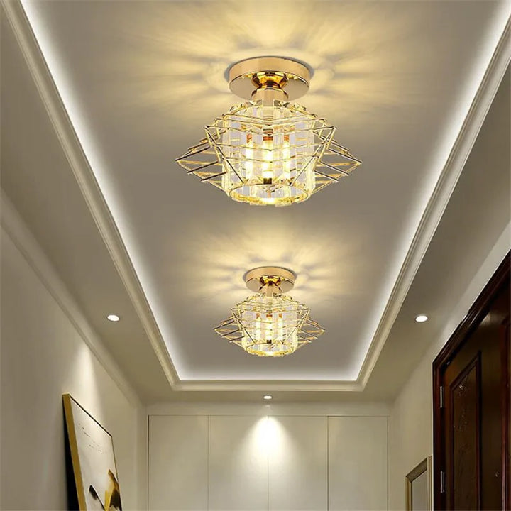 Moderne Krystall Taklampe – Elegant Nordisk Taklampe for Stue og Gang | Skanto