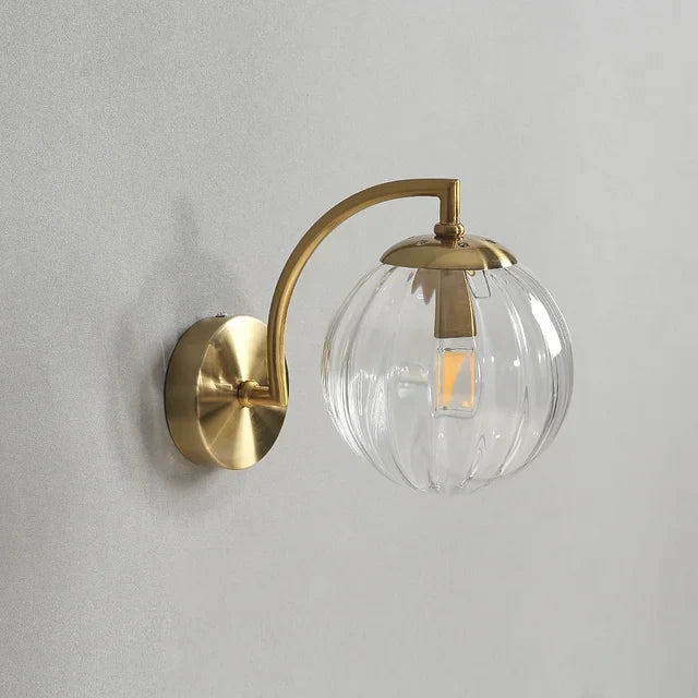 Skanto | Elegant Vegglampe Med Glassdesign