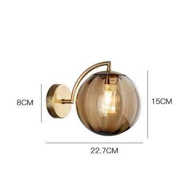 Skanto | Elegant Vegglampe Med Glassdesign