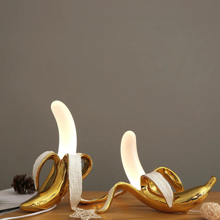 Skanto | Fasjonabel lampe i form av en banan som gir morsom belysning