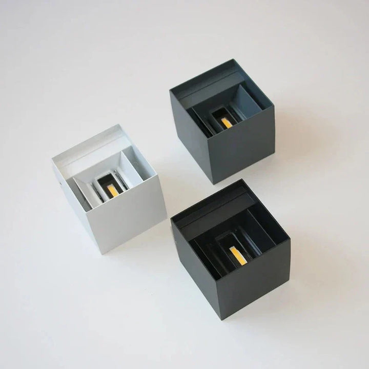 Skanto | Minimalist Glow Outdoors