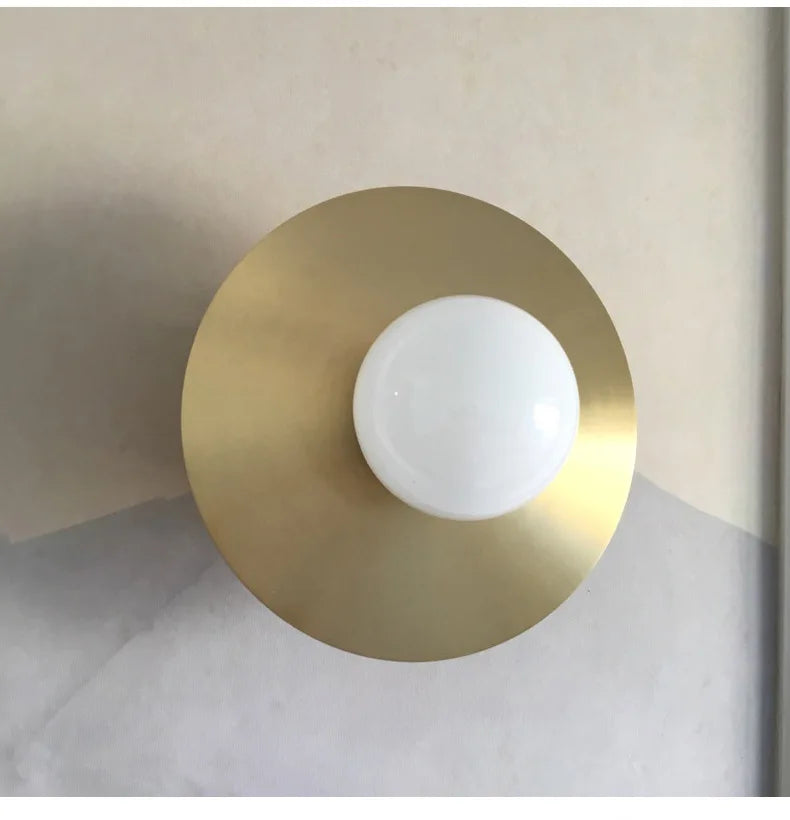 Moderne LED Vegglampe med Kule Design - Stilren Vegglampe for Stue & Soverom | Skanto