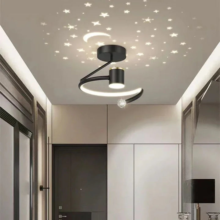 LED taklampe med stjernehimmel – Moderne krystallampe design for barnerom og stue | Skanto