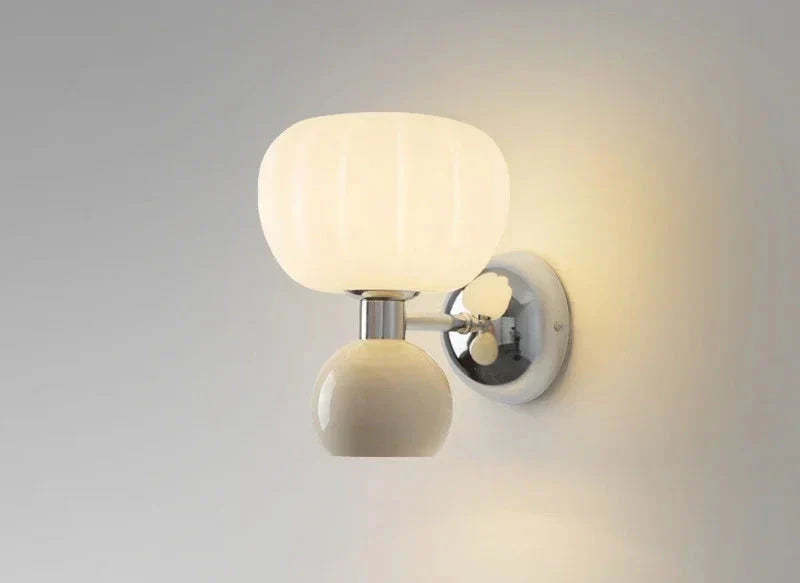 Moderne vegglampe med glasslampeskjerm – Elegante LED vegglampe for soverom og stue | Skanto