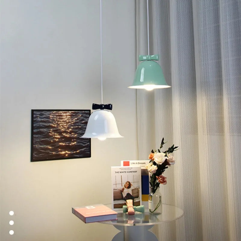 Moderne klokkeformet pendellampe med sløyfe, designer hengelampe for spisestue og kjøkken | Skanto