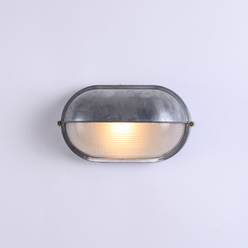 Elegant vanntett utendørs vegglampe | Skanto