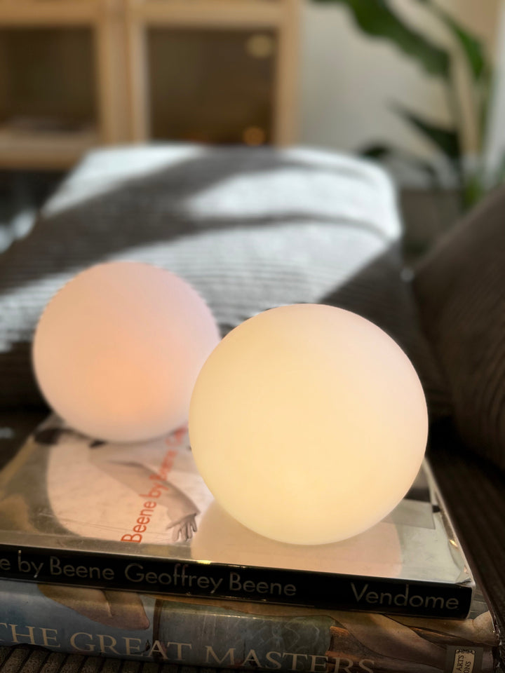 Skanto | LED Trådlampe - Oppladbar Moderne Lysarmatur for Hjem, Kontor og Nattbord Bruk