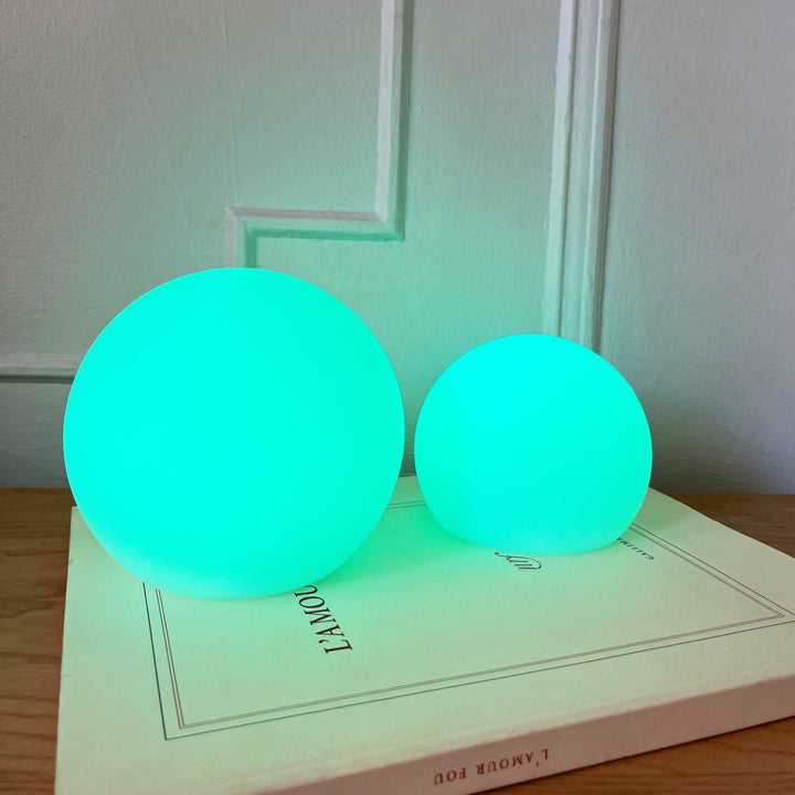 Skanto | LED Trådlampe - Oppladbar Moderne Lysarmatur for Hjem, Kontor og Nattbord Bruk