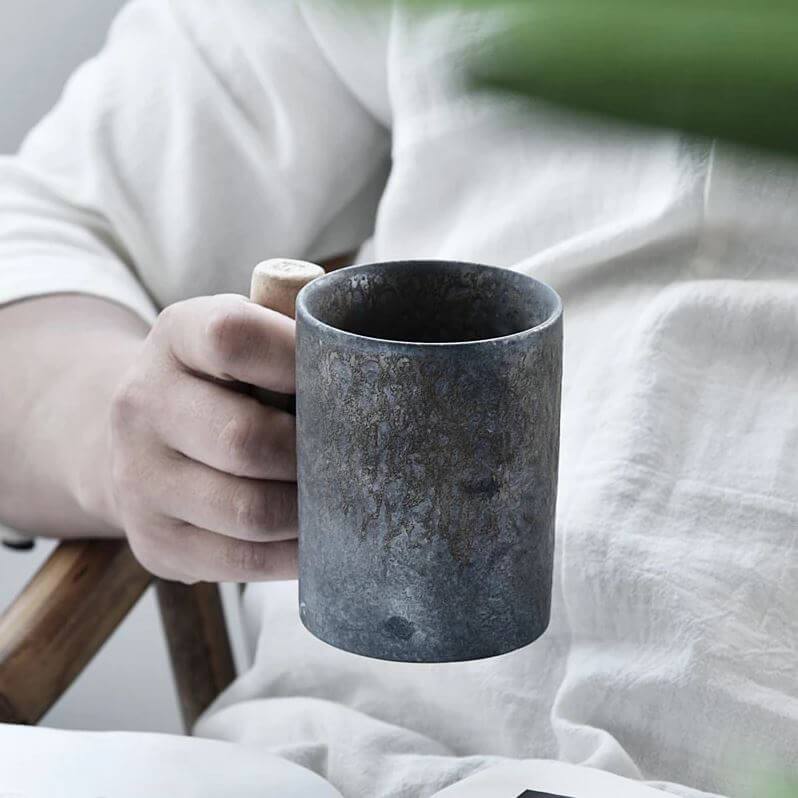 Grov keramikkopp med trehåndtak | Skanto