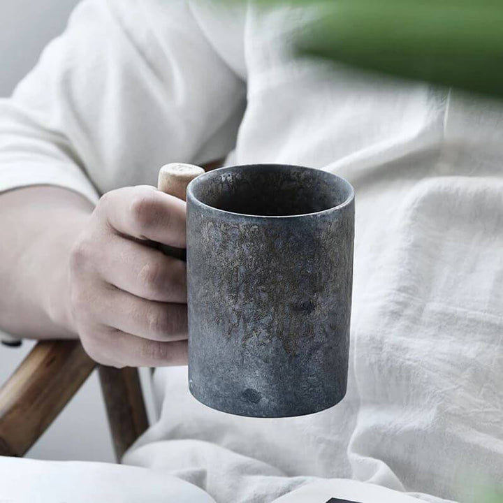 Grov keramikkopp med trehåndtak | Skanto