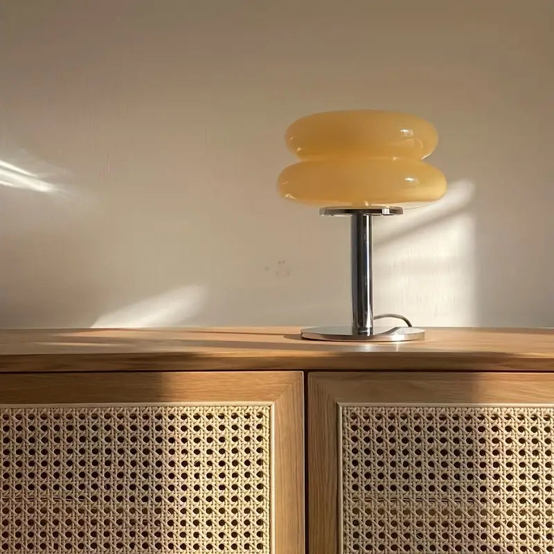 Skanto | Bord Av Blåst Glass - Håndverksmessig Eleganse