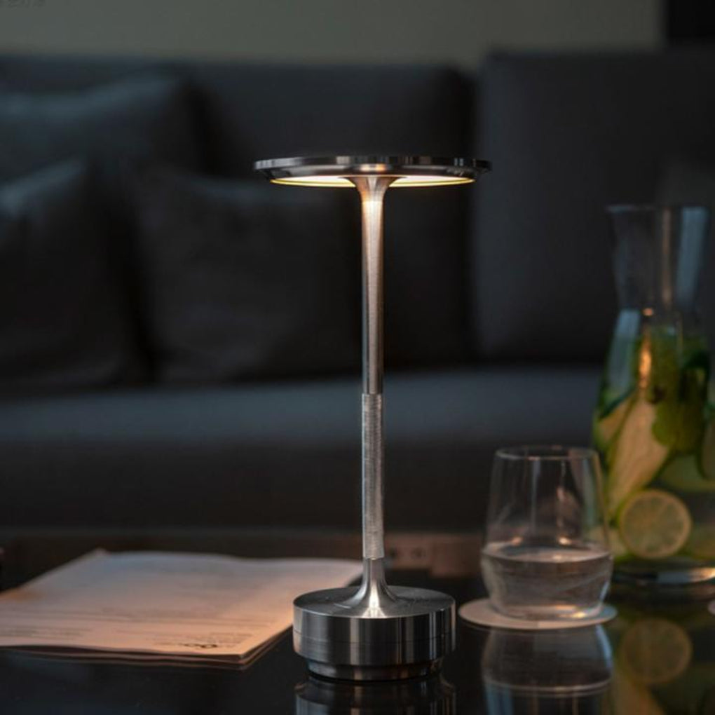 Skanto | Bærbar trådløs bordlampe | Dimbar, oppladbar og ideell for innendørs og utendørs bruk