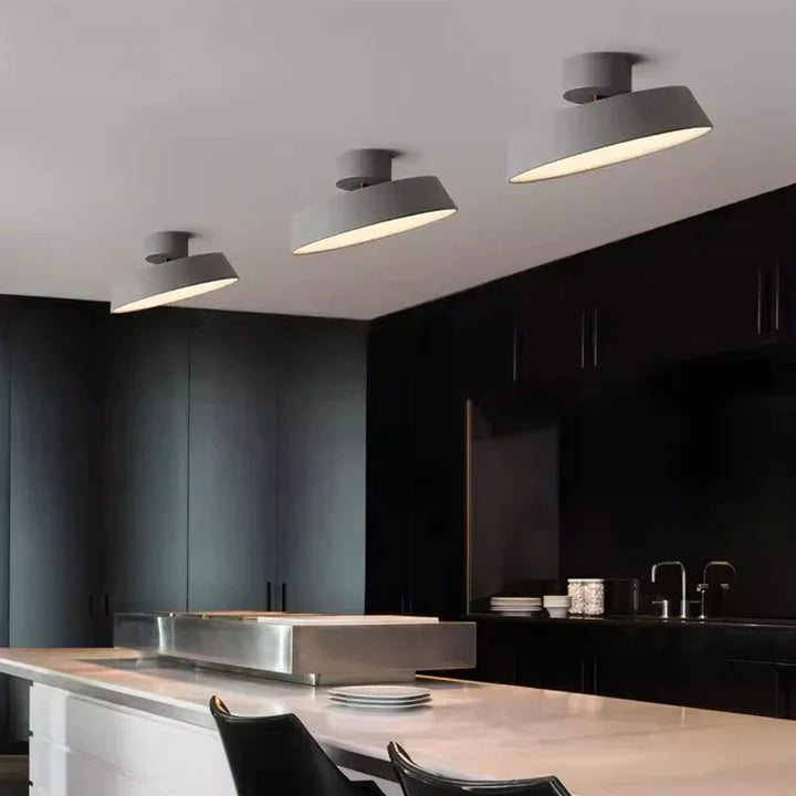 Skanto | Designer LED taklampe med vinkeljustering