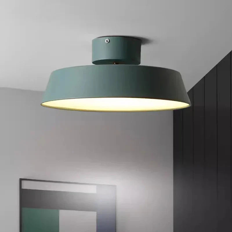 Skanto | Designer LED taklampe med vinkeljustering