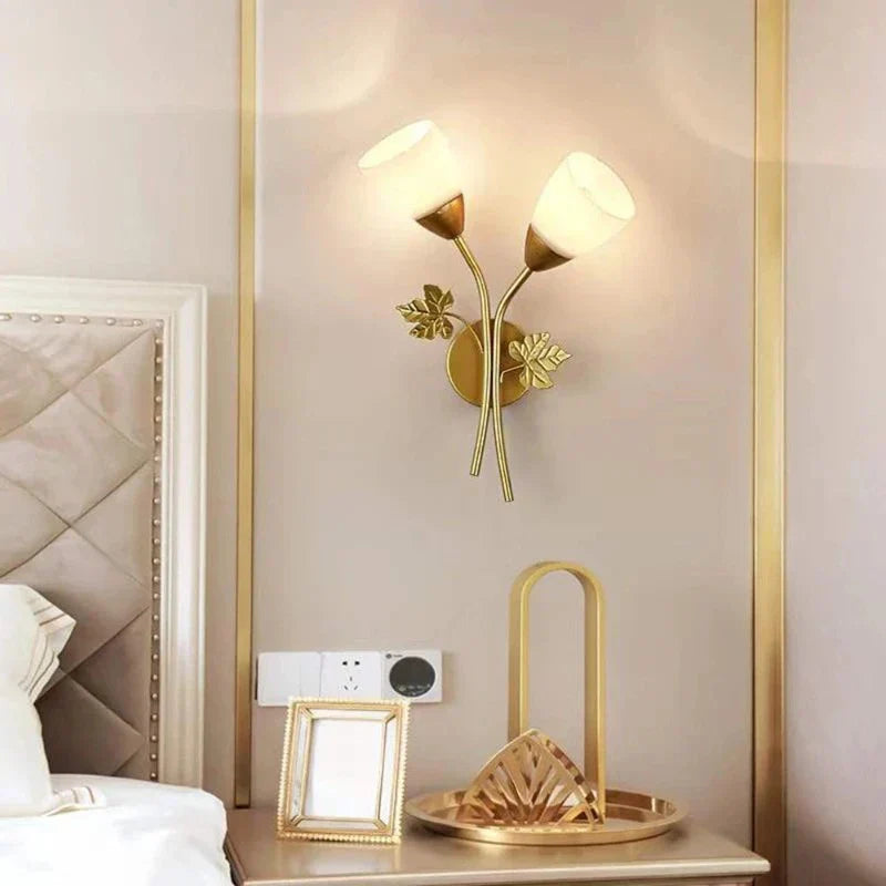 Krav vegglampe i vintage-stil med bladmotiv – LED-lampe for gang og stue | Skanto
