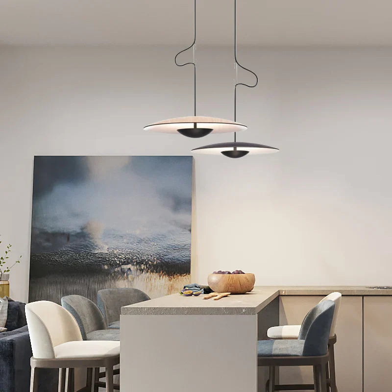 Moderne LED Pendellampe – Skandinavisk Design Laget av Tre og Metall | Skanto