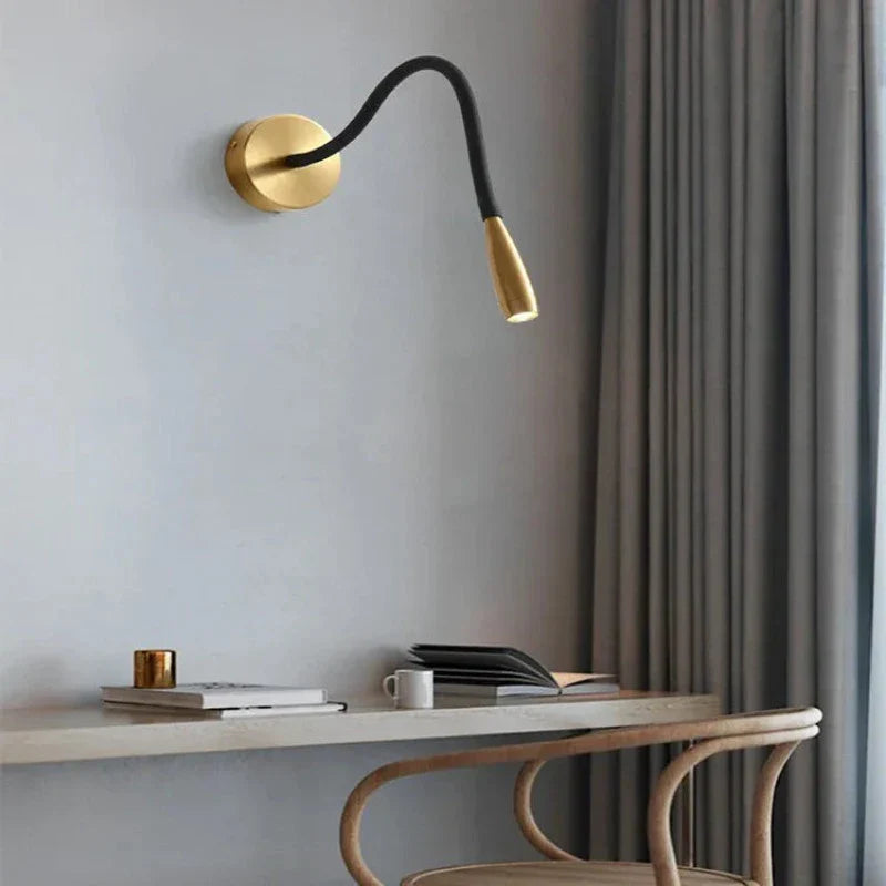 Moderne vegglampe med fleksibel arm for innendørs bruk – Justerbar LED vegglampe for stue og soverom | Skanto