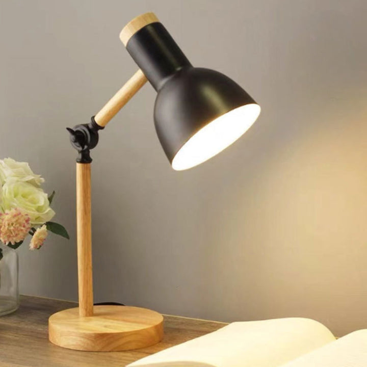 Skanto | Nordic Iron Wood LED Bord Lampe