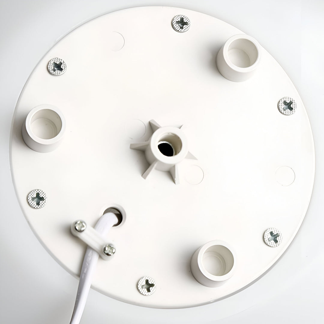 Skanto | Rund Metall Bordlampe i Skandinavisk Design