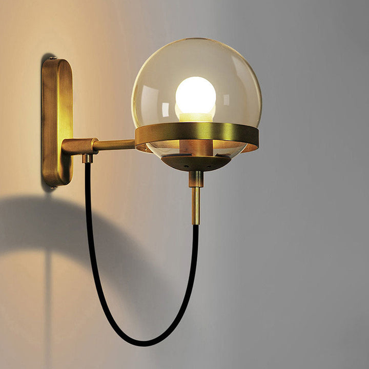 Unik Glass Ball Vegglampe | Skanto