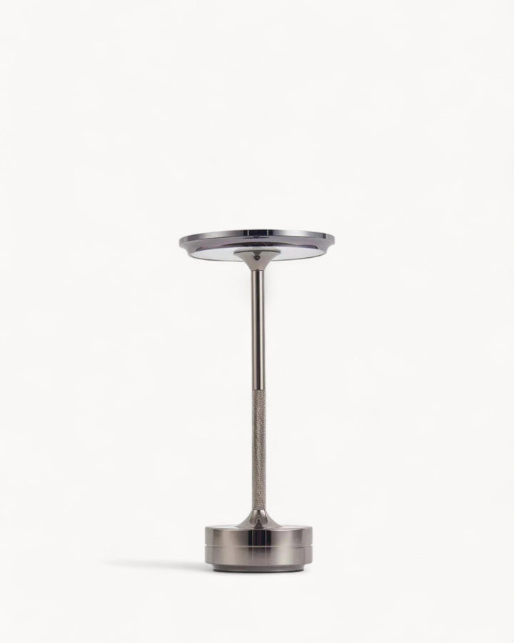 Skanto | NordicaLight Luxe Trådløs Bordlampe for Elegant Belysning