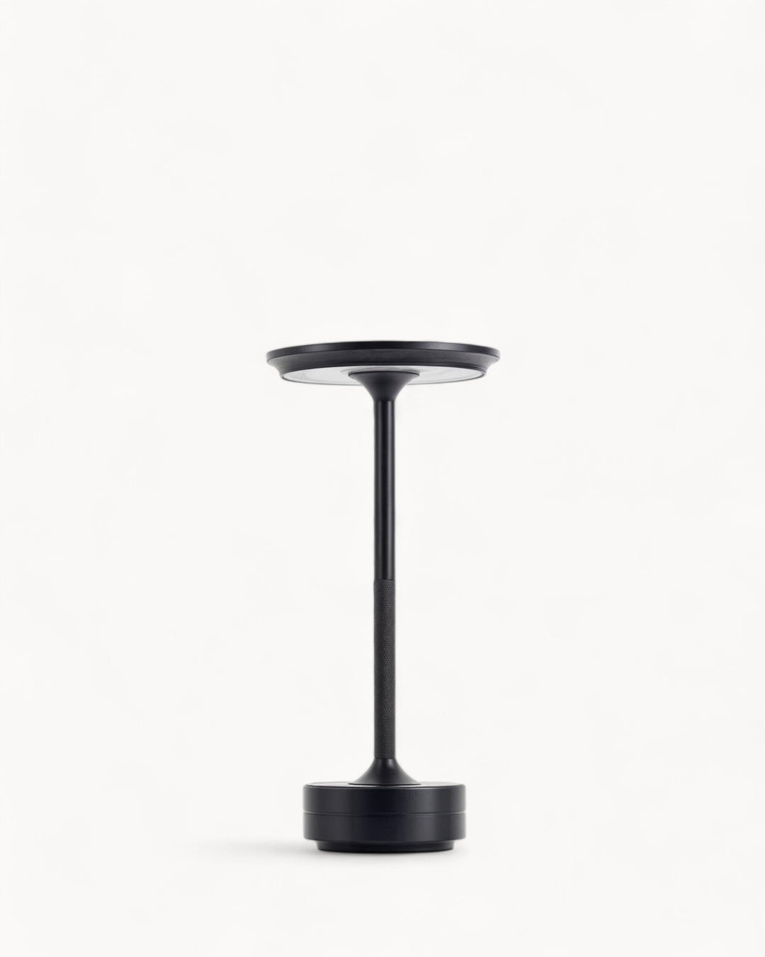 Skanto | NordicaLight Luxe Trådløs Bordlampe for Elegant Belysning