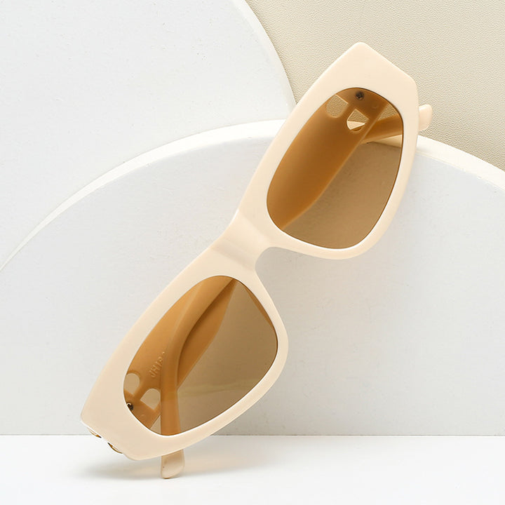 Dame Designer-solbrille med luksuriøse rammedetaljer Skanto