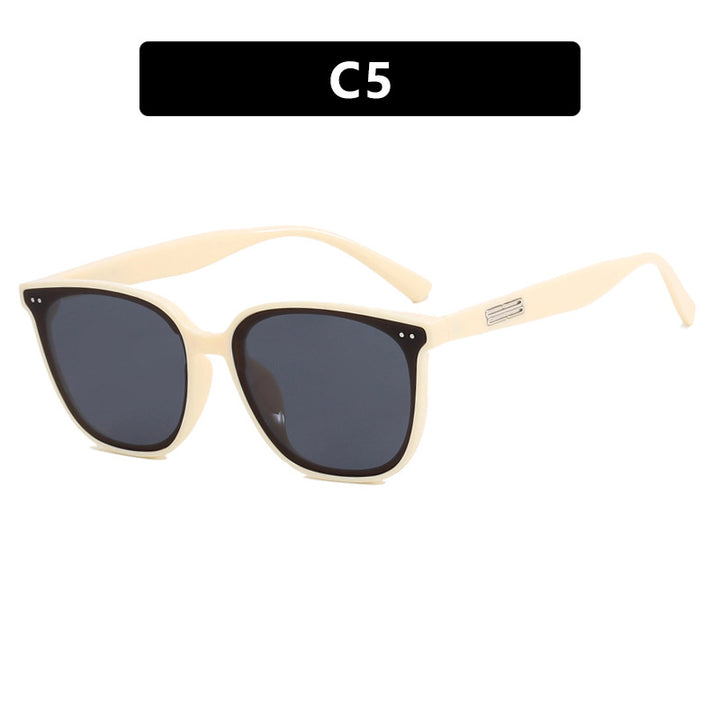 Dame oversized solbrille i elegant skilpaddemønster Skanto