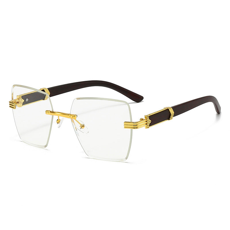 Dame ekstravagant firkantet solbrille med gullfargede detaljer Skanto