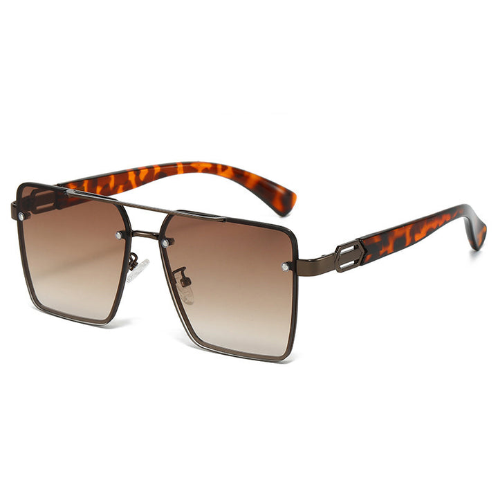 Dame firkantet solbrille med elegant metallramme Skanto