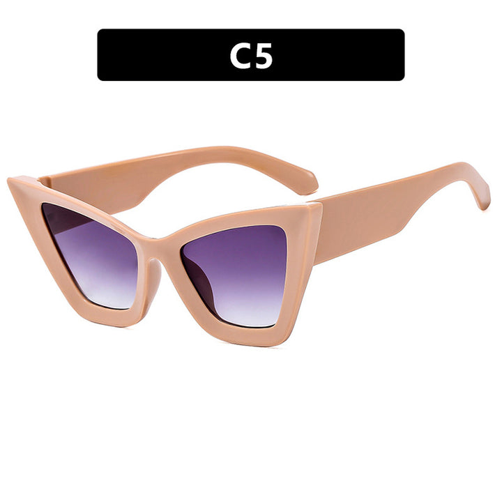 Dame trendy Cat-Eye solbriller med robust design og UV-beskyttelse Skanto