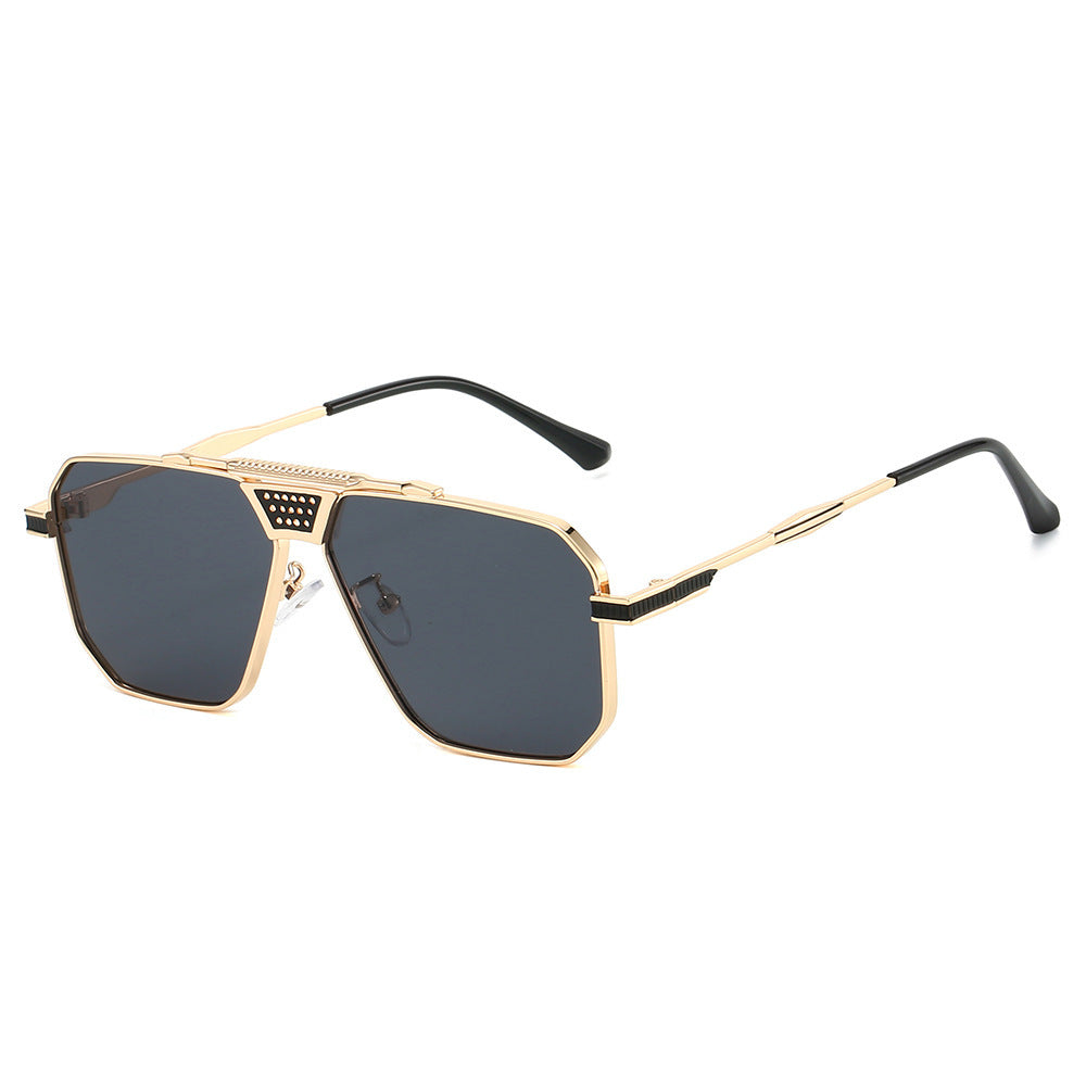 Dame solbriller i trendy geometrisk design Skanto