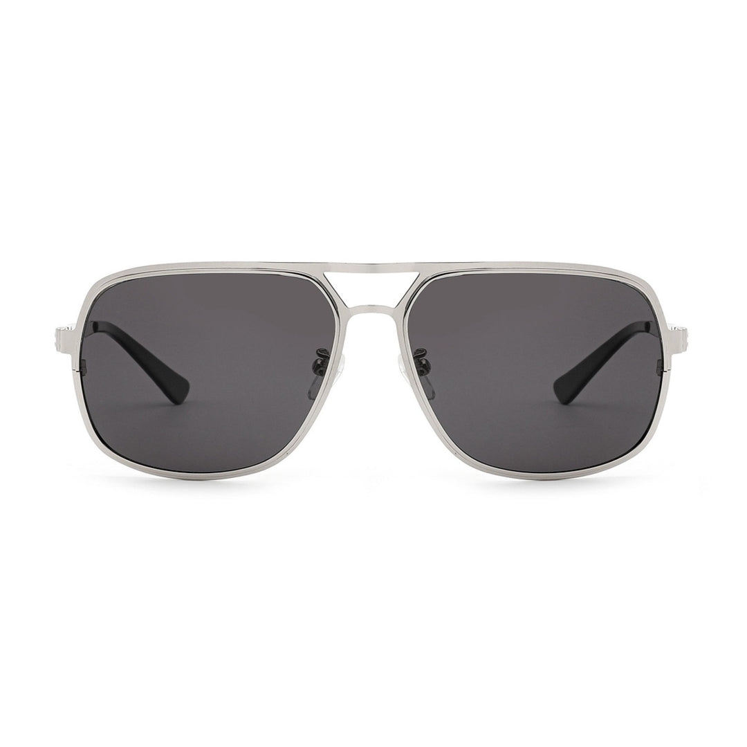 Dame stor solbrille i moderne design med robust ramme Skanto