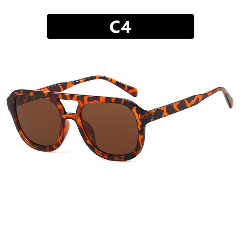 Dame modisch sport solbrille med bred, fleksibel ramme Skanto