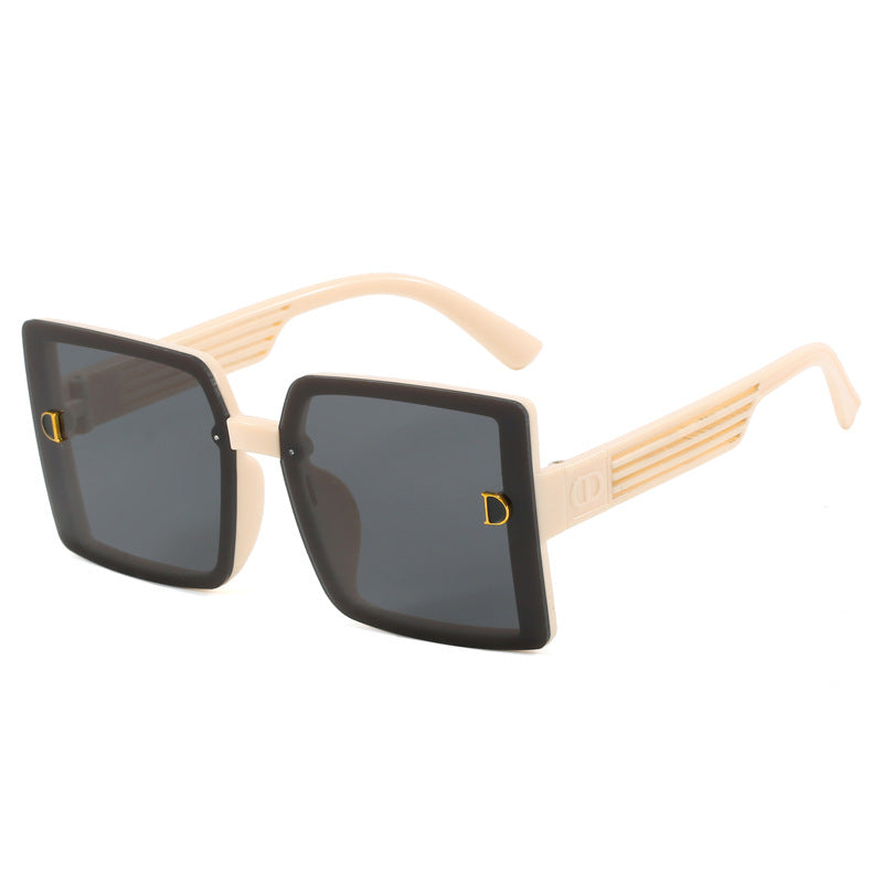 Dame firkantet solbrille med ergonomisk ramme og UV-beskyttelse Skanto