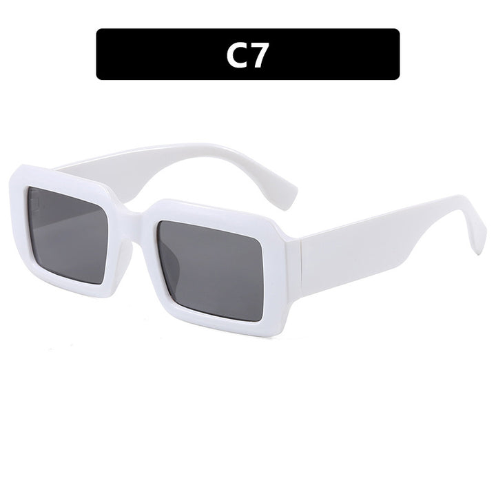 Dame oversized kvadratisk solbrille med moderne plastikkramme Skanto