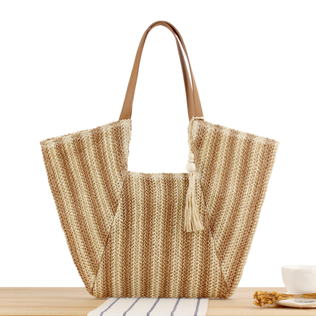 Modern market crossover bag with elegant fringe Skanto