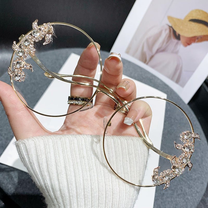 Dame Fashion-solbriller med eksklusiv design og glitrende accenter Skanto