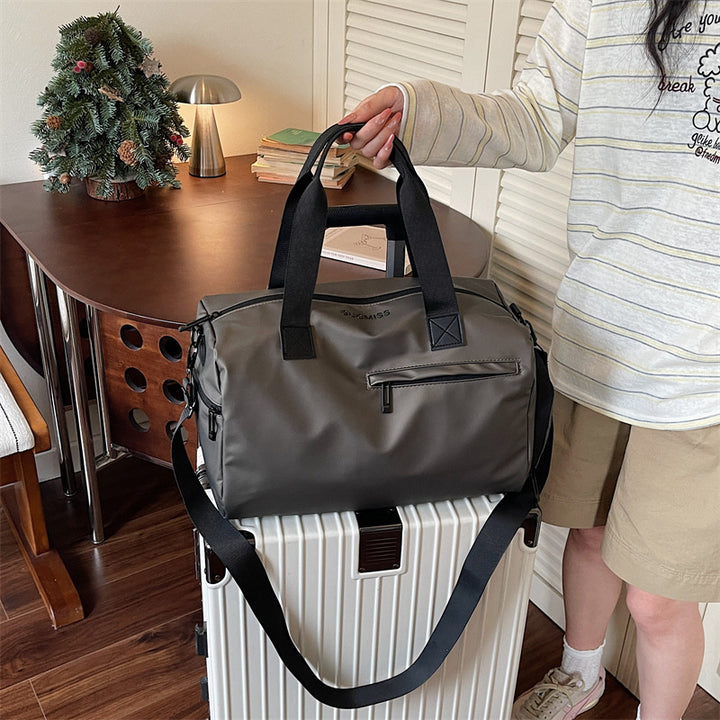 Sporty Duffel Bag With Additional Compartments Skanto
