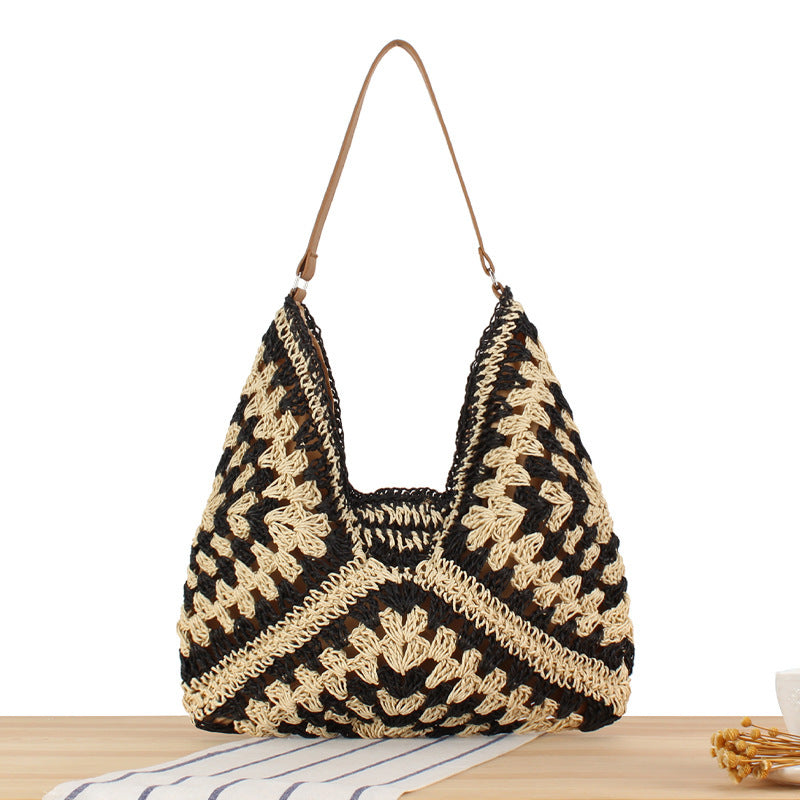 Shoulder Bag with Hand-Knotted Pattern and Leather Details Skanto