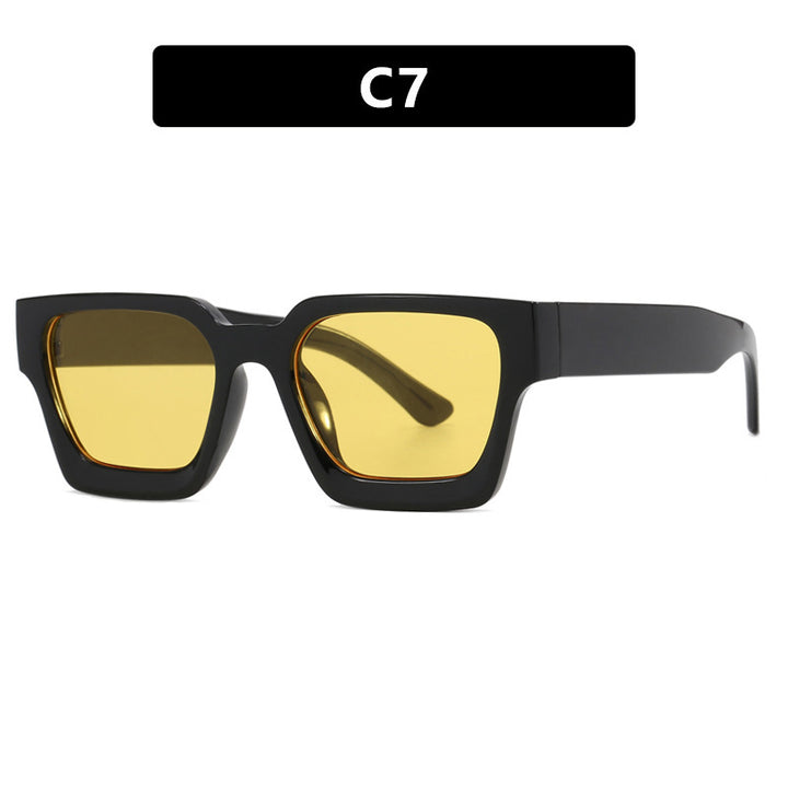 Dame Modisj lesebrille med markant firkantet design Skanto