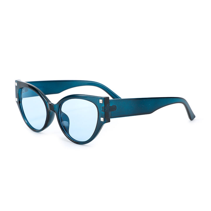 Dame trendy Cat-Eye solbriller med glamorøse aksenter Skanto