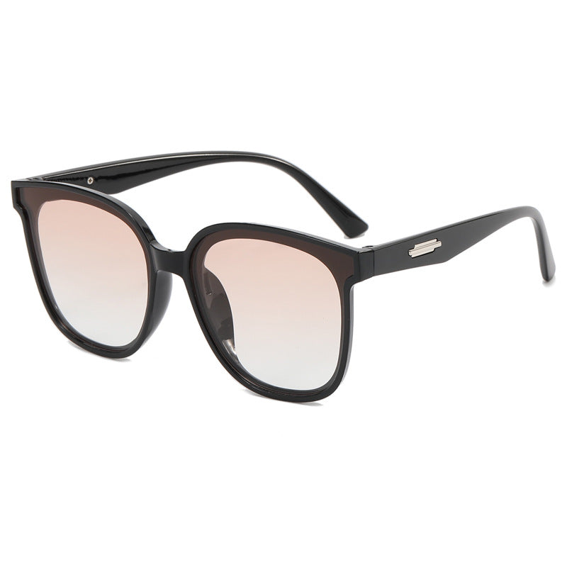 Dame moteriktig oversized solbrille med kombinert ramme Skanto