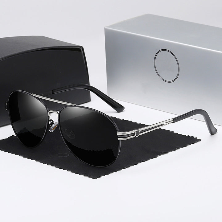 Dame elegant solbrille med smal ramme og UV-beskyttelse Skanto