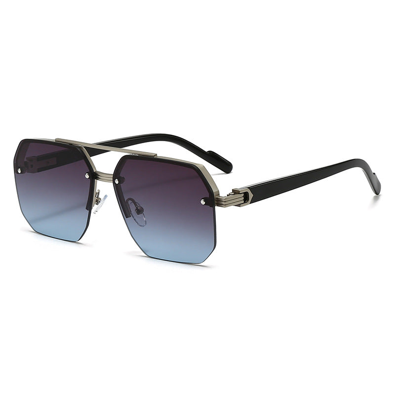 Dame moteriktig solbrille i trendy sekskant-design Skanto