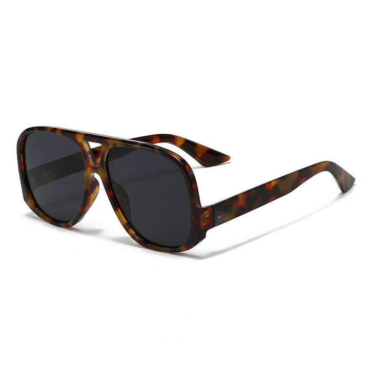 Dame trendy oversized solbriller i moderne skilpaddemønster Skanto