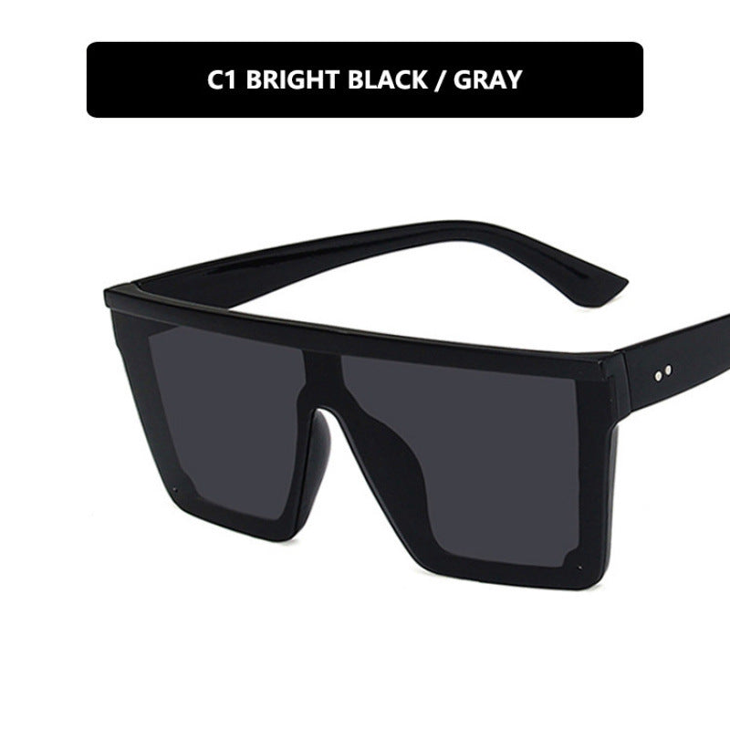 Dame moterettet Sport-solbrille i futuristisk design Skanto